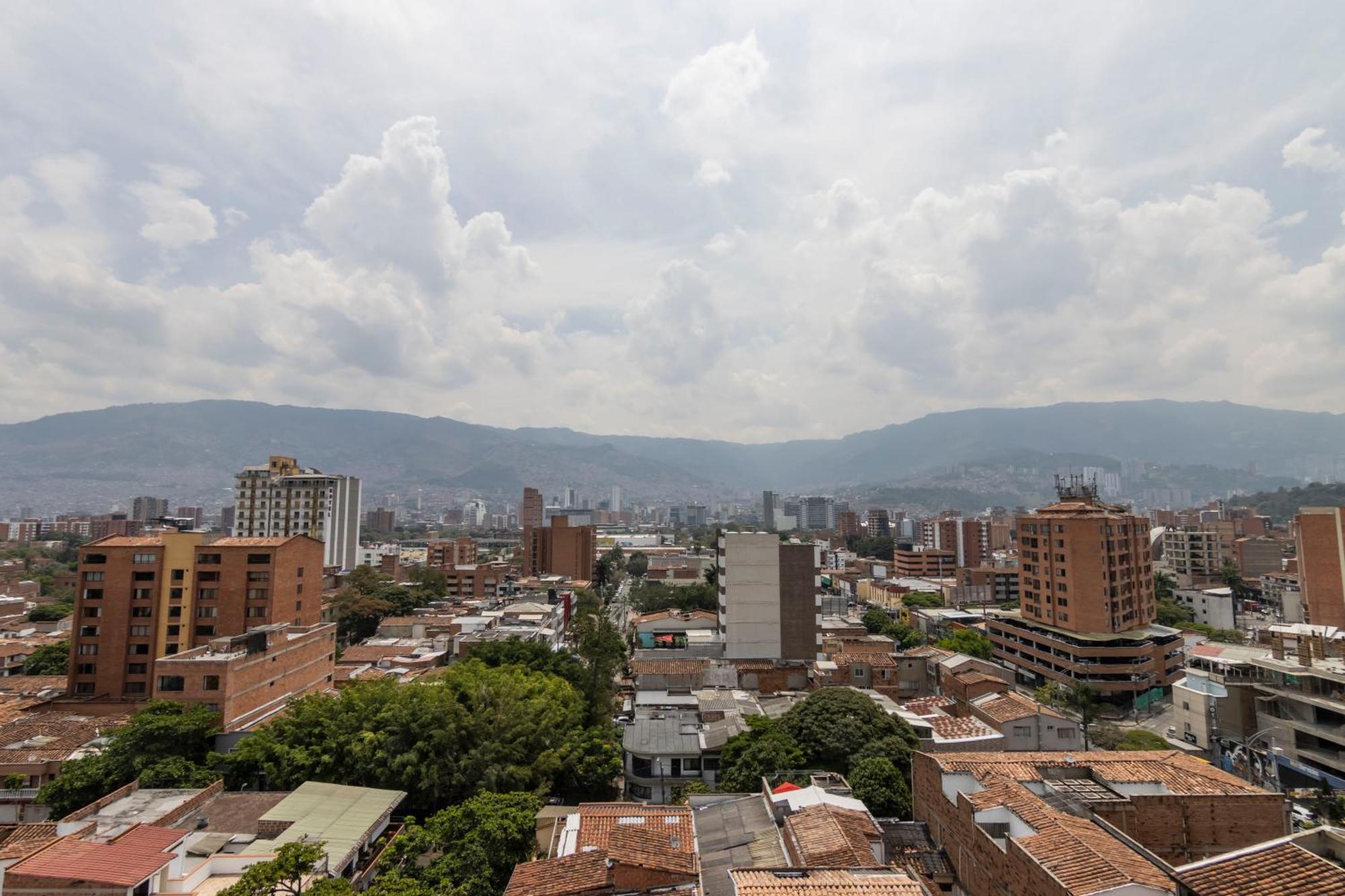Sonata 44 Hotel Laureles Medellín Eksteriør bilde