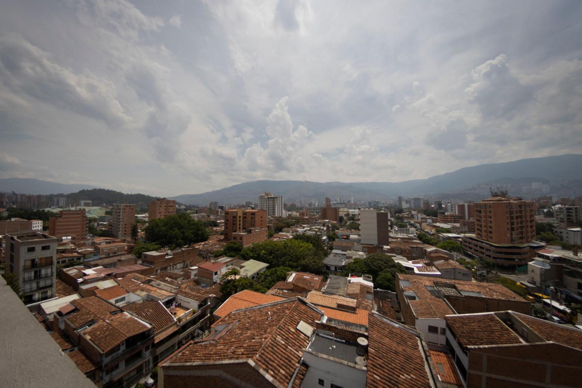 Sonata 44 Hotel Laureles Medellín Eksteriør bilde