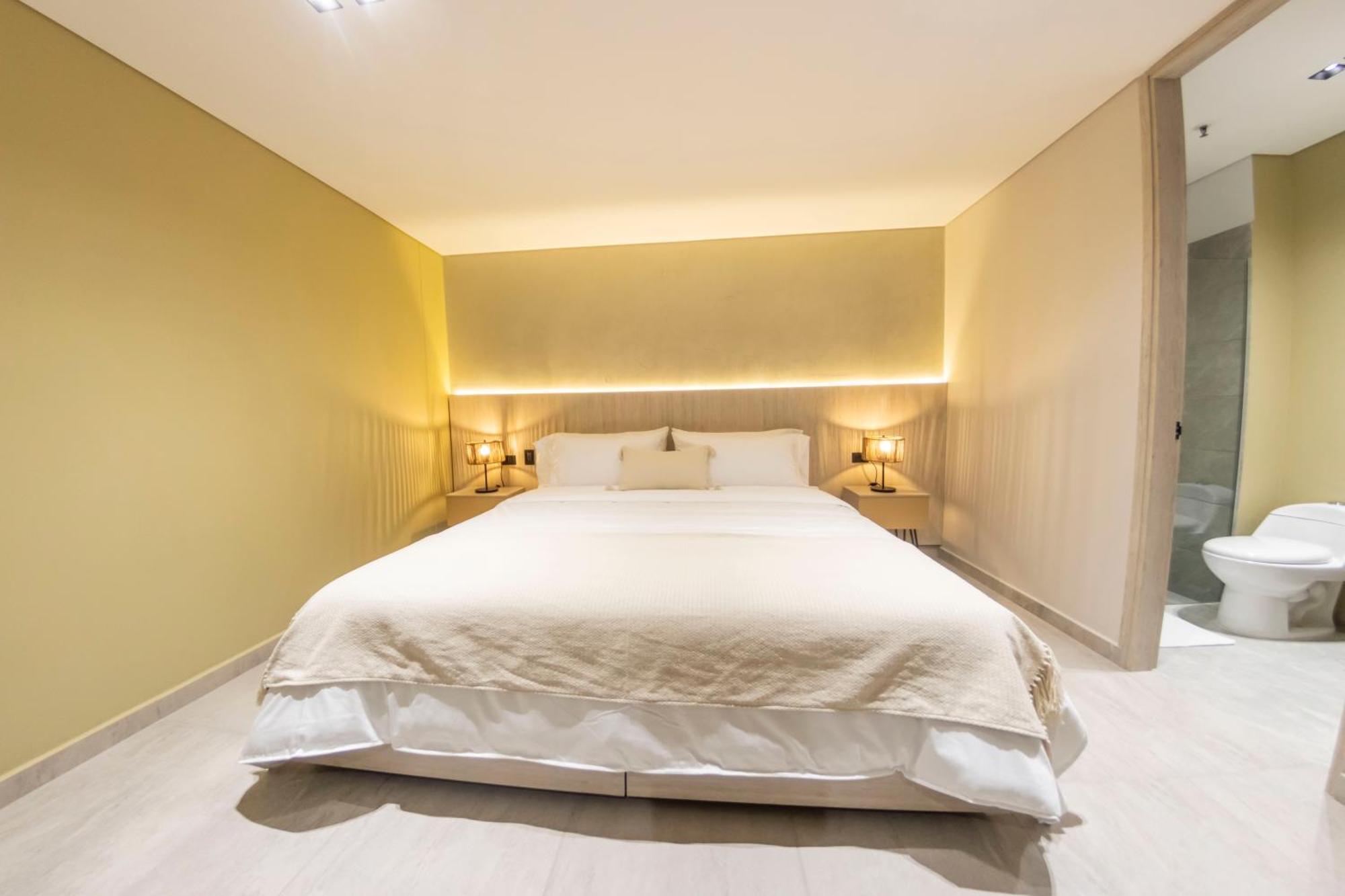 Sonata 44 Hotel Laureles Medellín Eksteriør bilde