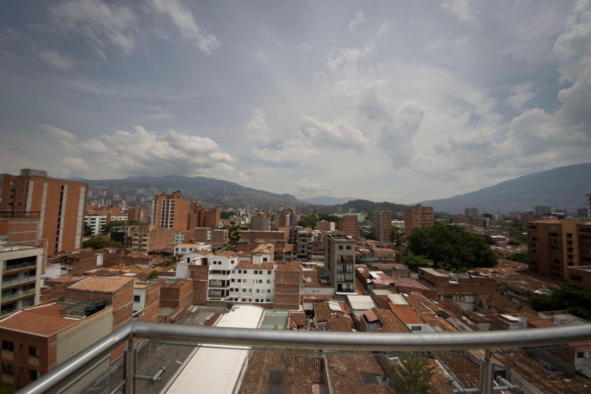 Sonata 44 Hotel Laureles Medellín Eksteriør bilde