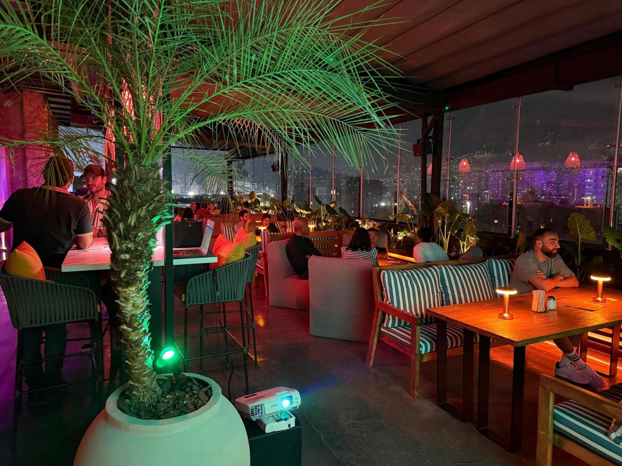 Sonata 44 Hotel Laureles Medellín Eksteriør bilde